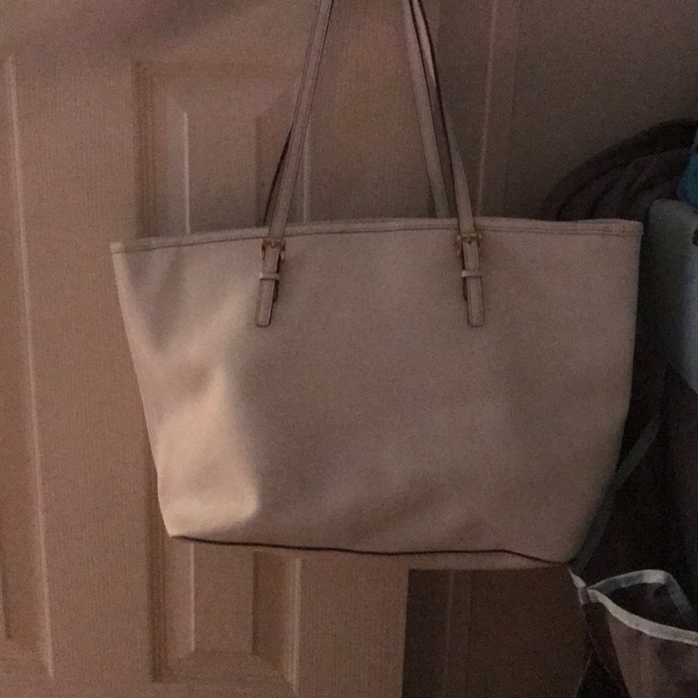 Michael Kors purse - Picture 3 of 3